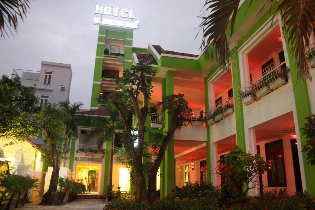 Ngoi Nha Xanh Hotel Da Nang Eksteriør billede