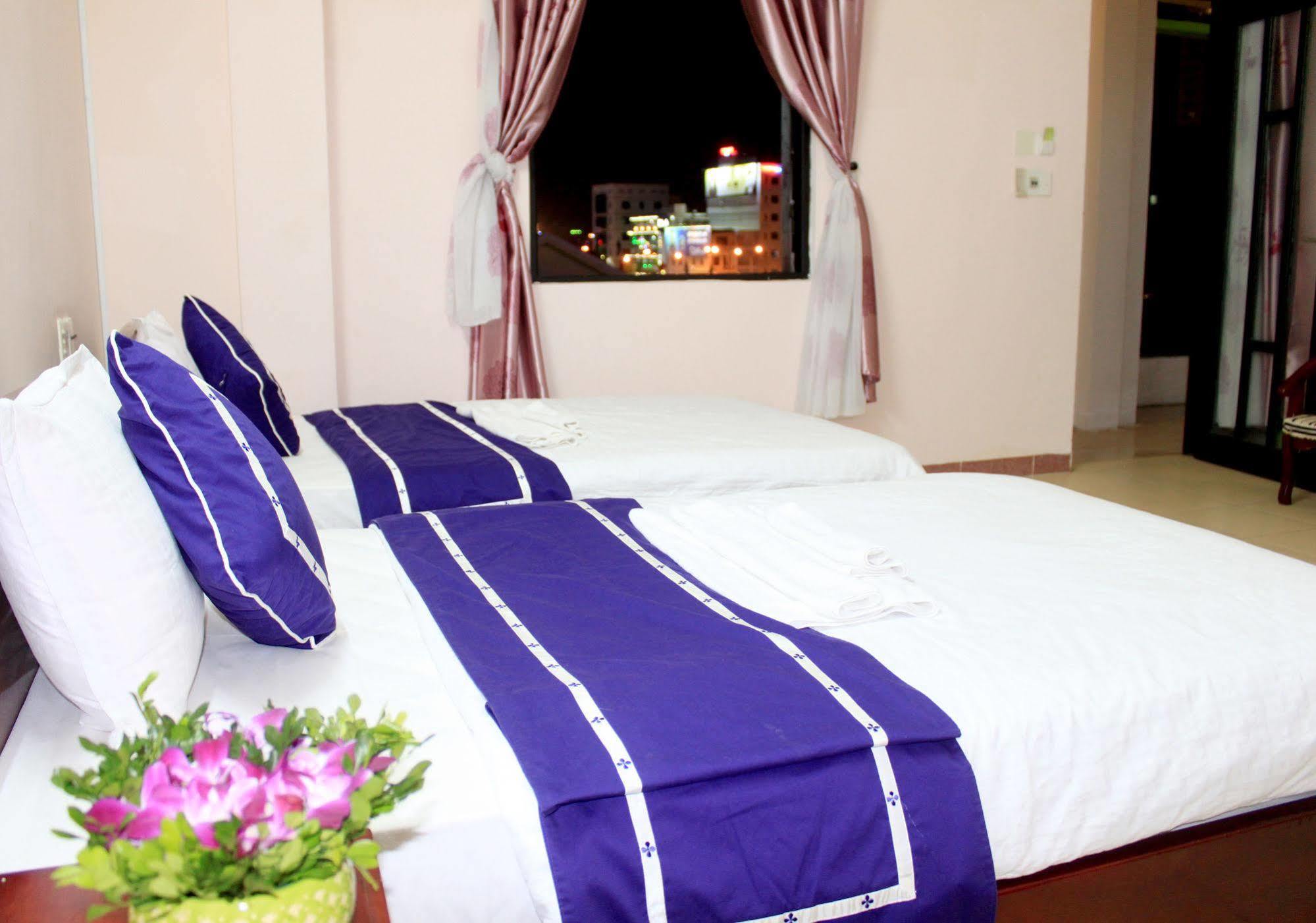 Ngoi Nha Xanh Hotel Da Nang Eksteriør billede